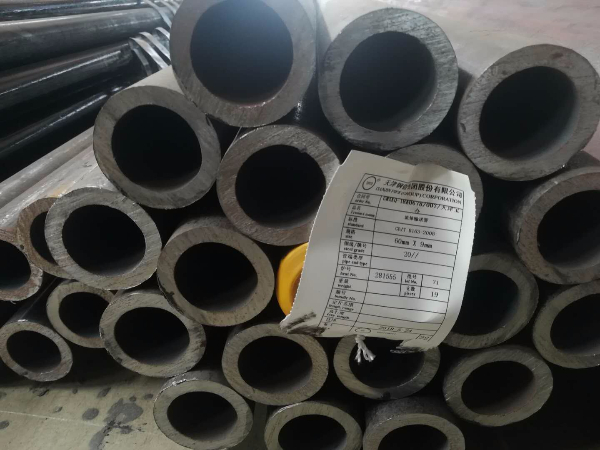 天津無(wú)縫鋼管廠組織召開落實(shí)全面從嚴(yán)治黨中期推動(dòng)會(huì)